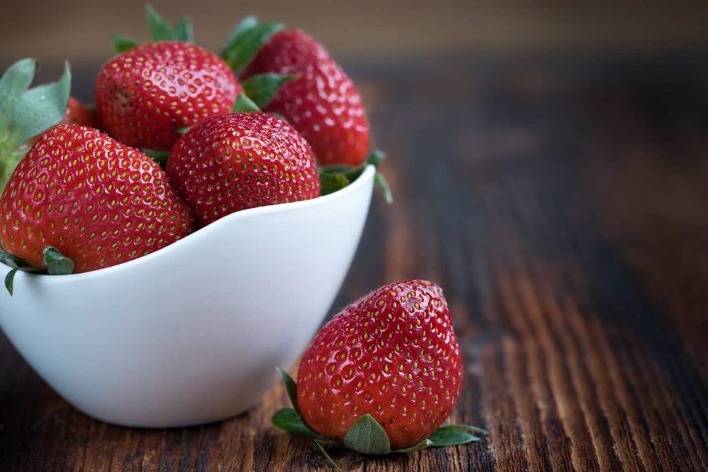 Pain de mie au beurre d&rsquo;orange et fraises