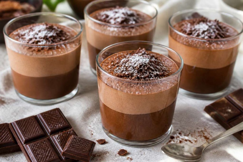 Recette de mousse aux deux chocolats en verrines