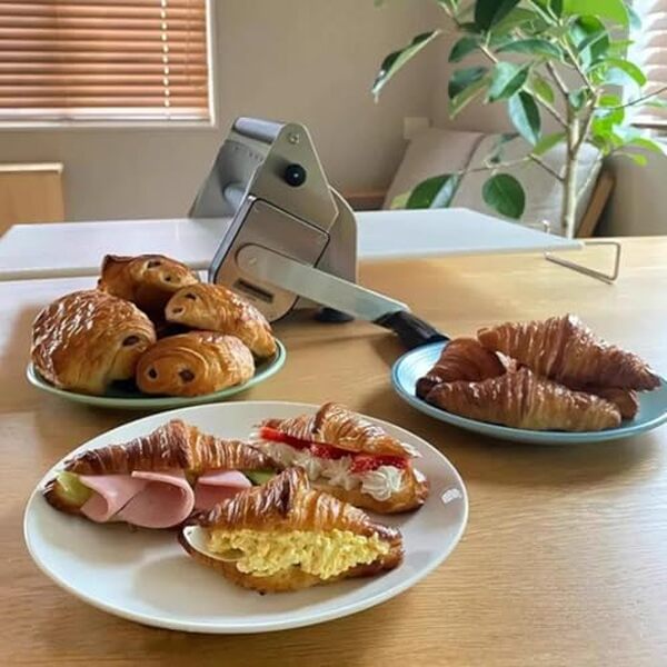 Découvrez notre test complet du laminoir Model400, l'équipement indispensable pour optimiser votre boulangerie artisanale et gagner en productivité. 